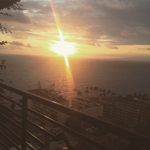 tumblr_nq65st5Y7g1sj0ieqo1_500